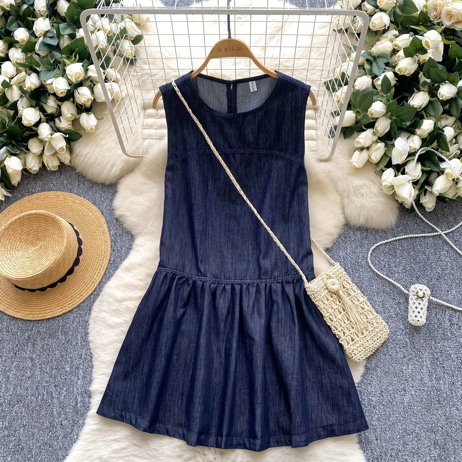 Robe mi-longue en Denim pour femmes, élégante, col rond, décontractée, courte, bleu foncé, manches débardeur, nouvelle collection été 2025 Chic