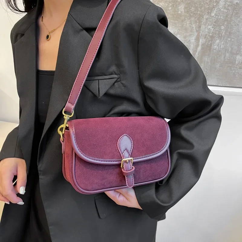 2024 New Fashion Luxury Designer Bags for Women Solid Buckle Shoulder Bags Ladies High Quality Vintage Suede Underarm Bags