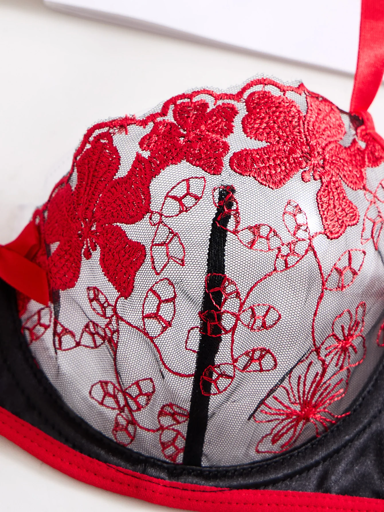 مجموعة ملابس داخلية مريحة للتنفس بتصميم على شكل قلب باللون الأحمر الخمري للسيدات، مناسبة ZA825176 #4