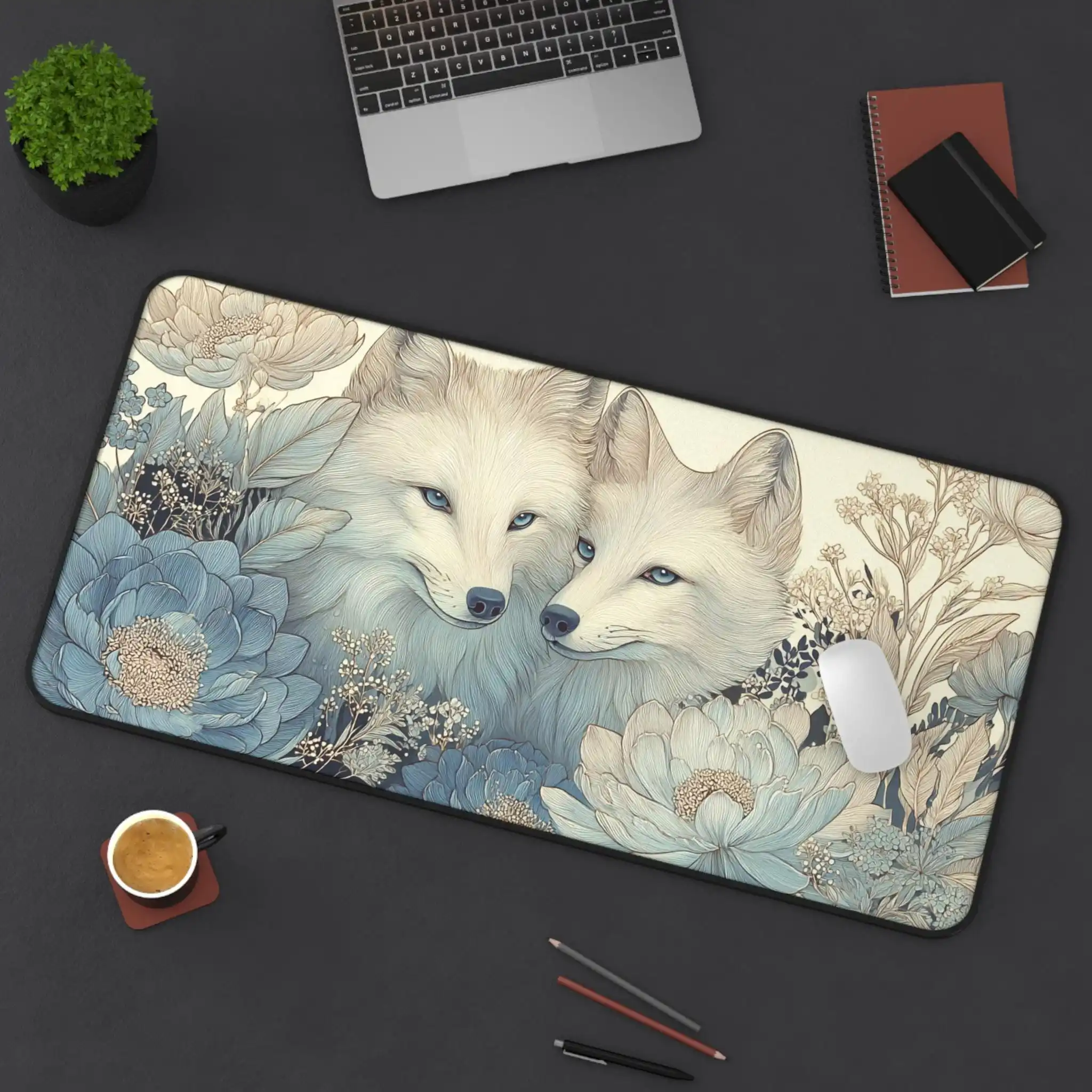 White Fox Themed Mouse Pad, Non-slip and Waterproof Mouse Pad, Office Gaming Desk Decoration Mat, A Perfect Gift for Friends.