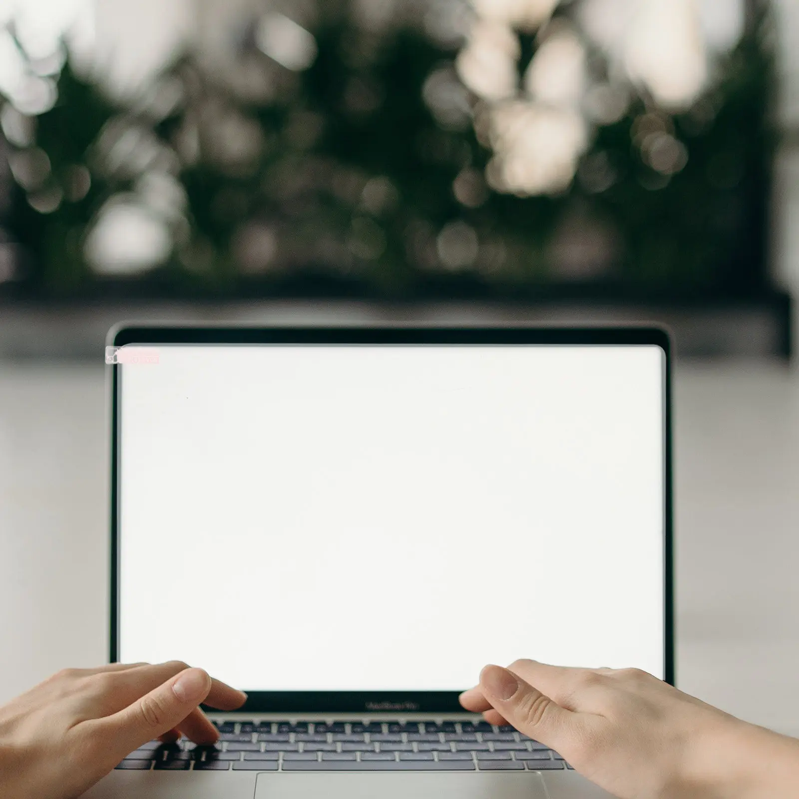 

Laptop Screen Protector 13 Inch High Definition Full-Screen Film Anti-Glare Scratch-Resistant Easy Install No Residue For