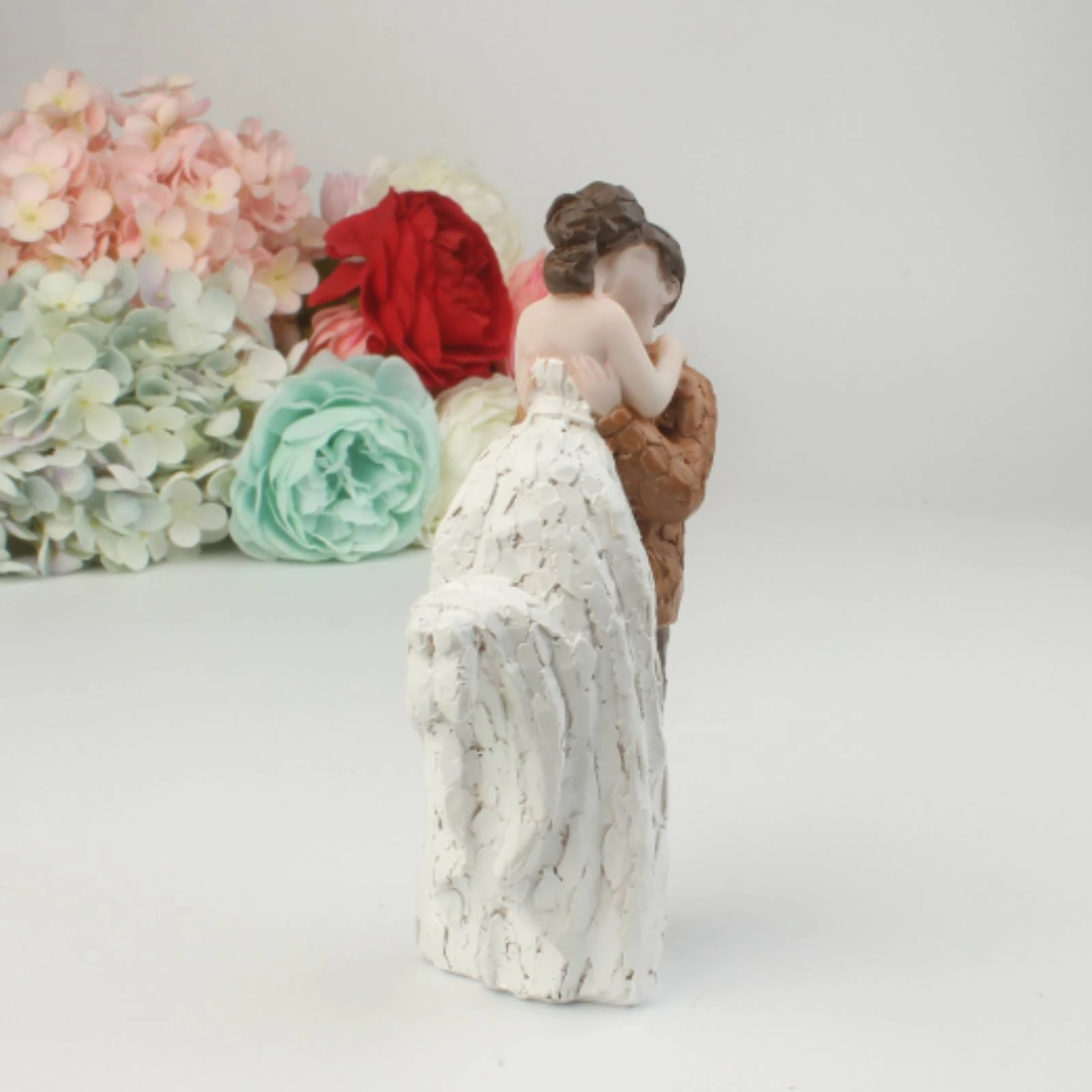 Wedding Cake Topper Hand-Painted Bride and Groom Figurine Wedding Figurine Textured Bride and Groom Statue Handmade