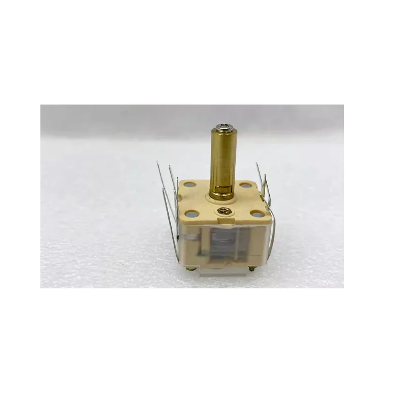 

CBM-443BF-1AB4/088AM+FM Radio Quadruple PVC Film Variable Capacitor 270P * 2/20P * 2