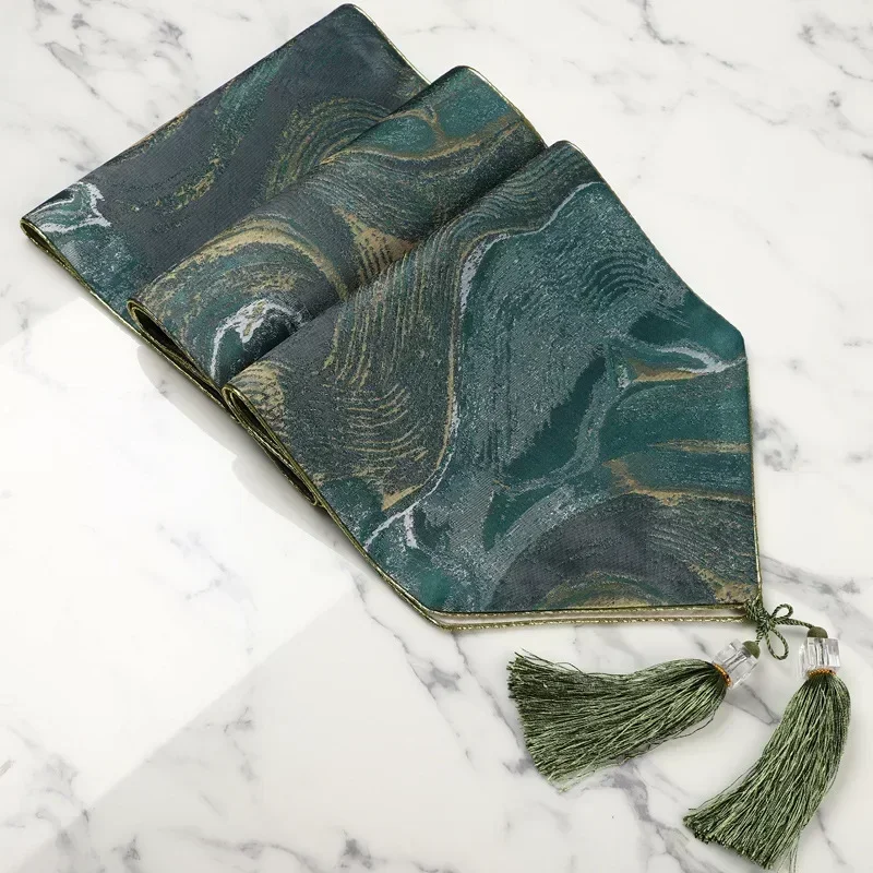 Gold Border Geometric Pattern Jacquard Table Flag Tassel Polyester Cotton Long Tablecloth European Style Bed Runner Mat