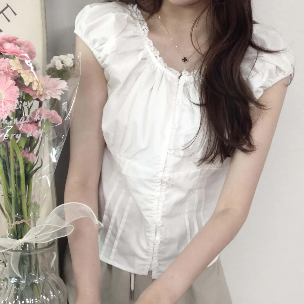 Coréen Sle Sweet Lace Single Button Femmes irt Polyvalent Summer Faion de Dongdaemun ort Sve rond Ne o...