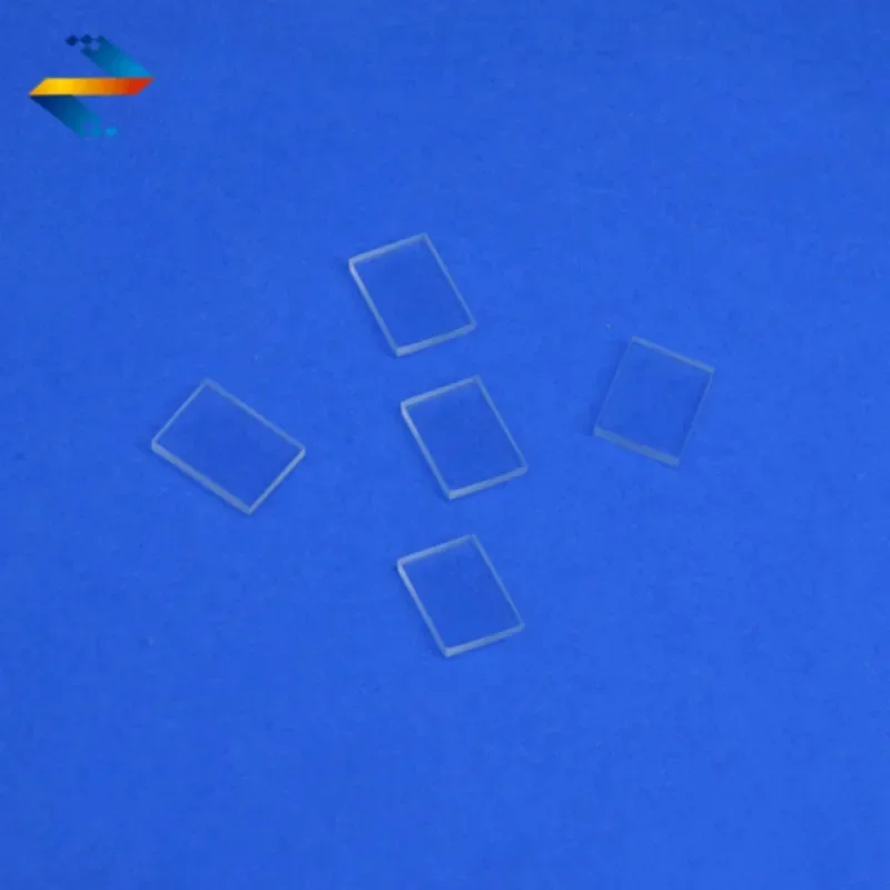 

Quartz glass, high quality ultra-thin high temperature resistant quartz glass. For laboratory research. Twenty pieces a pack.