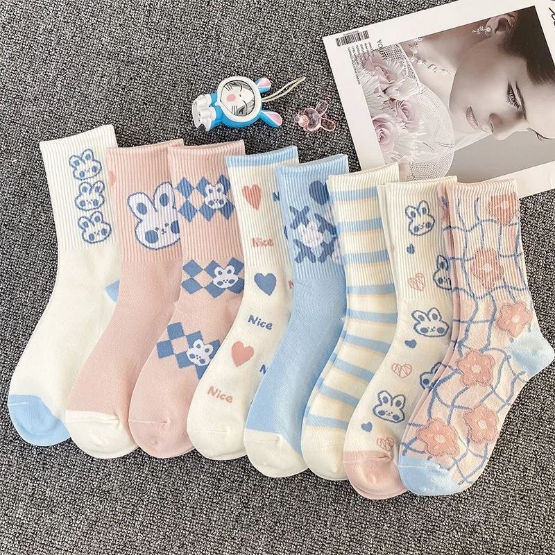 8/16 Paar Damen Student Baumwoll socken hochwertige vielseitige Wald niedlichen Cartoon Kaninchen Socken lässige Frauen Mittel rohr Socken