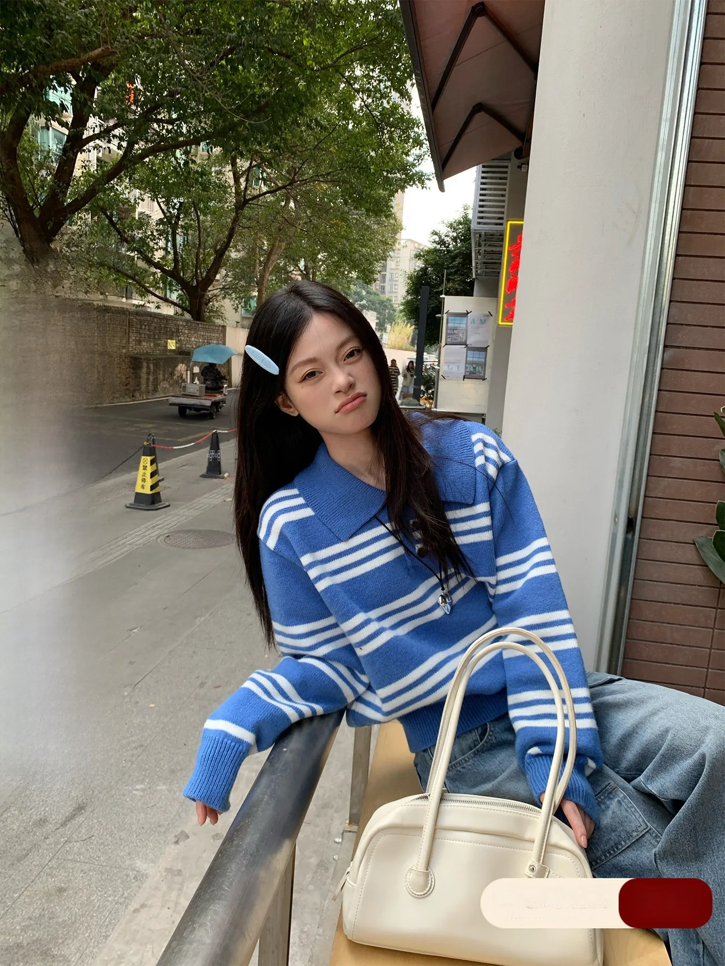 

Soft Cozy Women's Knitted Sweater with Blue White Stripes Crew Ne Pullover Korean Sle Loose Fit Winter Faion Top