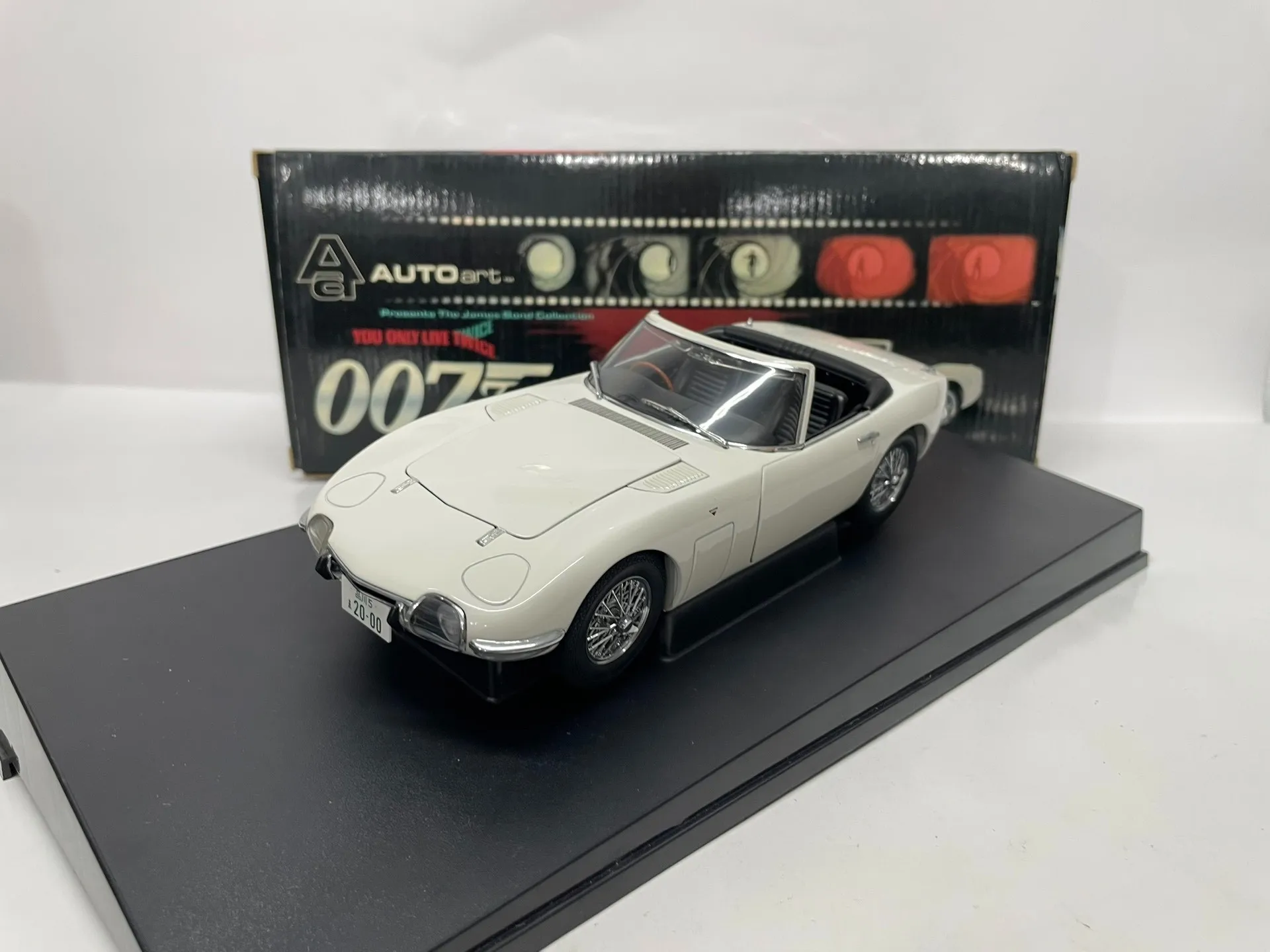 

Autoart 1:18 2000GT 007 White Simulation Limited Edition All Open Alloy Metal Static Car Model Toy Gift