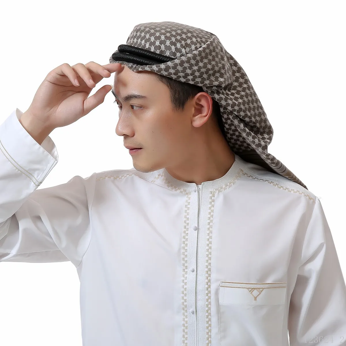 Men Muslim Head Scarf Saudi Arab Dubai Traditional Islamic Clothing Male Headscarf Hijab Plaid Turban Shemagh Gutra Prayer Wear