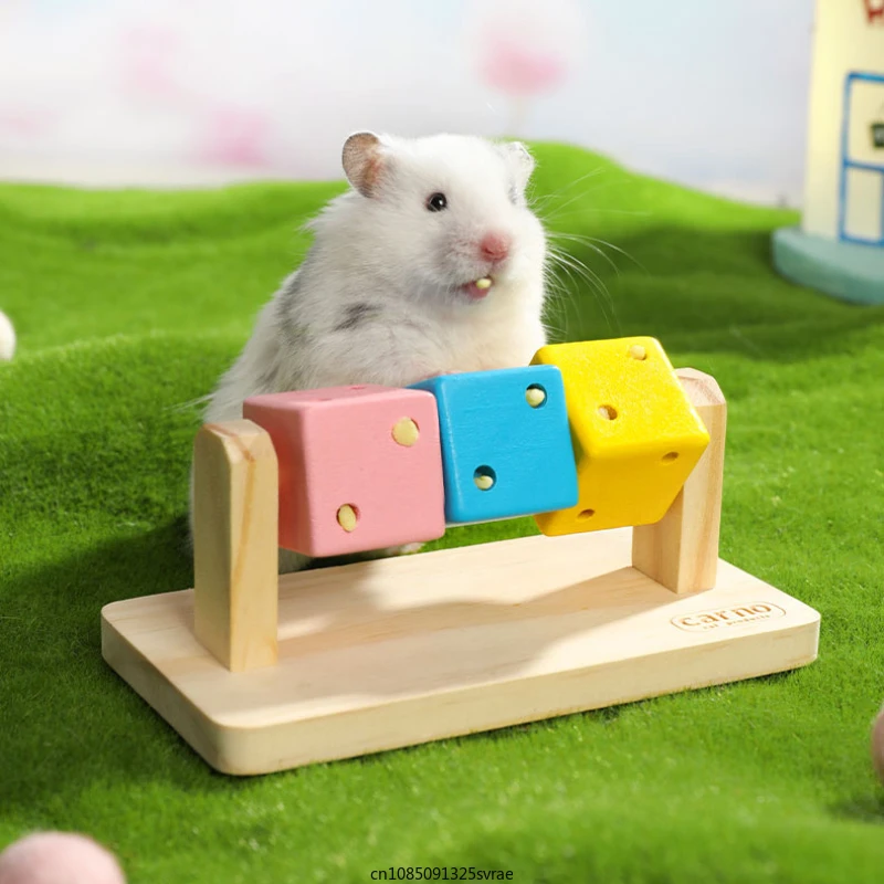 Fun Cube Hamster Toys Wooden Teeth Grinding Toy Relieving Fun Parrot Chinchilla Guinea Pig Accessories Small Pet Supplies