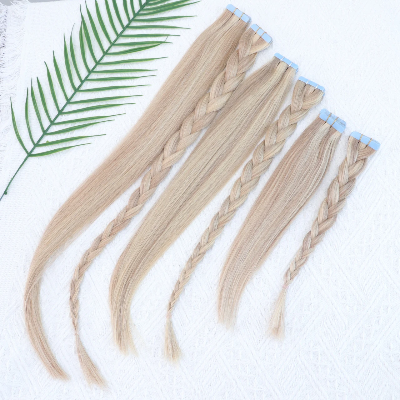 Nastro nelle estensioni dei capelli Capelli umani Biondi PU Nastro senza cuciture Estensioni dei capelli 4x0,8 cm Trama della pelle Nastro in PU sui capelli 20 pezzi 12 "-24"