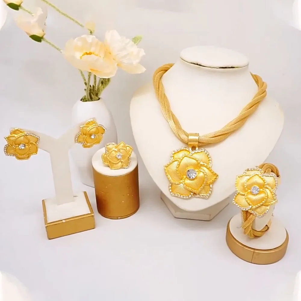 

Women Gold Color Flower Necklace Earrings Bracelet Ring Design Jewelry Set Micro Inlaid Crystal Dubai Party Jewelry Nigeria Gift