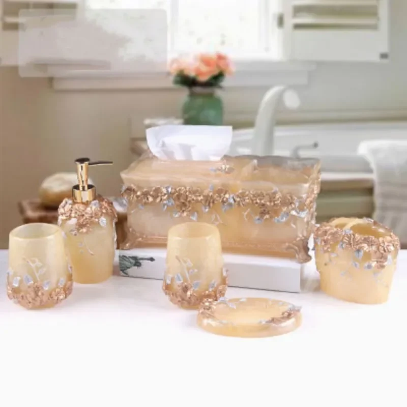 

Набор аксессуаров для ванной комнаты в европейском стиле в стиле ретро, полимерная мытье, туалетные принадлежности, щетка для чистки, ватный тампон, коробка, салфетка