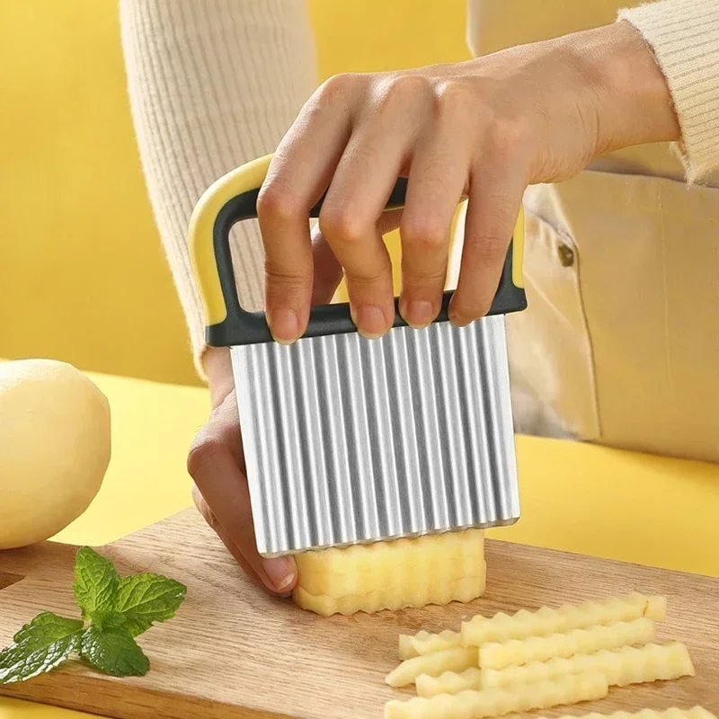 Late-Model Potato Chip Slicer Cutter Vegetable Fruit Corrugated Wavy Knife French Fries Potato Cutter Kitchen Gadget Accessories