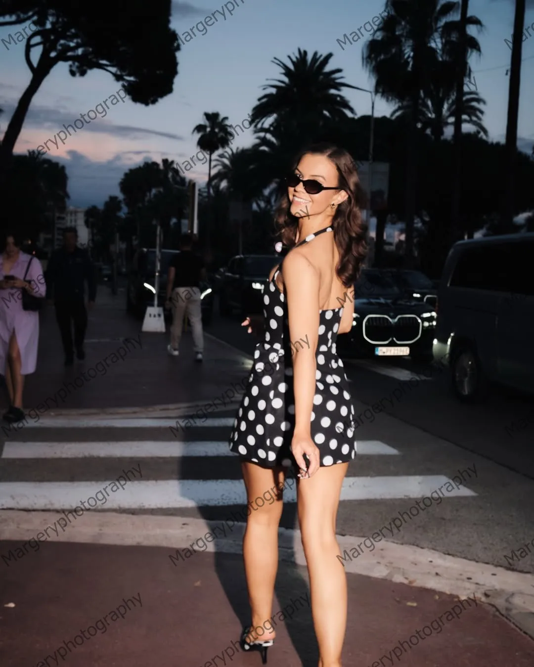 Hlater Sommer-Minikleid mit schwarzen Punkten, sexy Satin, Cocktailparty-Kleider, modischer Taft, A-Linie, Festzug-Abschlussballkleider