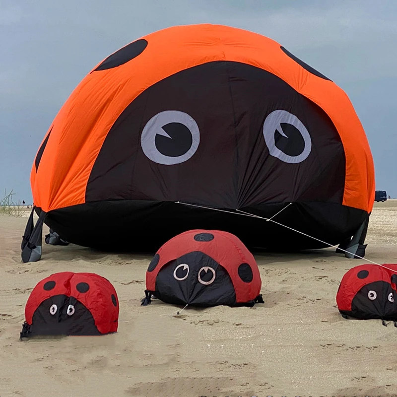 Aquilone coccinella aquiloni morbidi per i bambini possono camminare non volare nylon ripstop gioco all'aperto giocattoli intrattenimento sportivo gioca con aquilone weifang