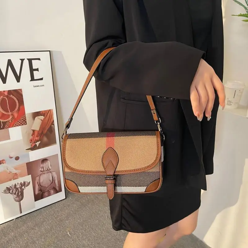 Wide Strap Shoulder Bags For Women 2024 New Luxury High Quality Leather Canvas Plaid Handbags and Purses Designer Underarm Bag