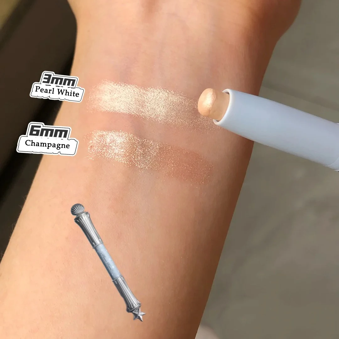 Flower Knows Evidenziatore a doppia estremità e set di fard Smalto per labbra a lunga durata per kit per trucco vegano impermeabile con pelle in vetro Dewy Glow