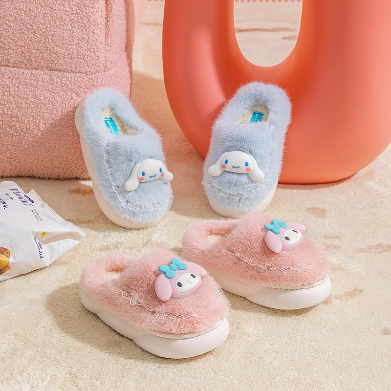 Sanrio HelloKitty Cotton Shoes Kuromi Cinnamoroll Women Plushie Cartoon Plush Kawaii Flat Shoes Slippers Shoes  Gift winter Shoe