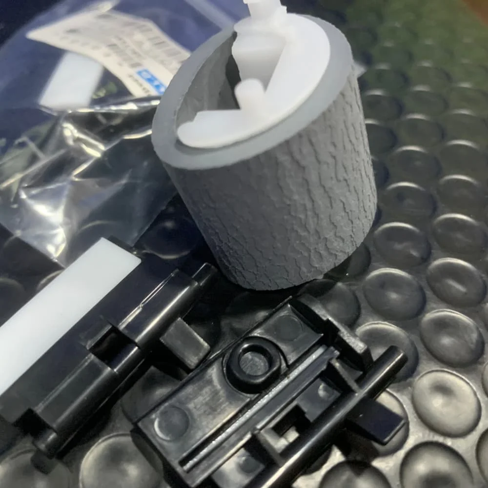 

CN598-67018 Separation Pick Pad for HP 8610 8620 8625 8630 8640 X451 X476 X551 X576 X585 377 477 577 352 452 552 556 586 251