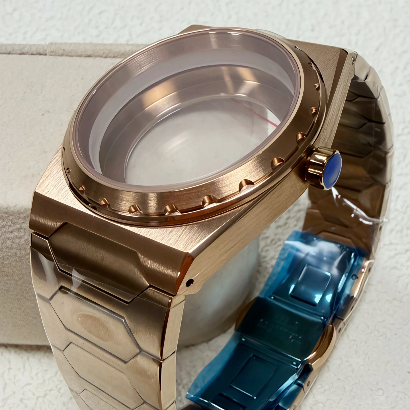 The New NH35 Case with VC222 Case Number Features Blue Sapphire Glass and Is Suitable for the NH35 Movement with a 31mm Dial