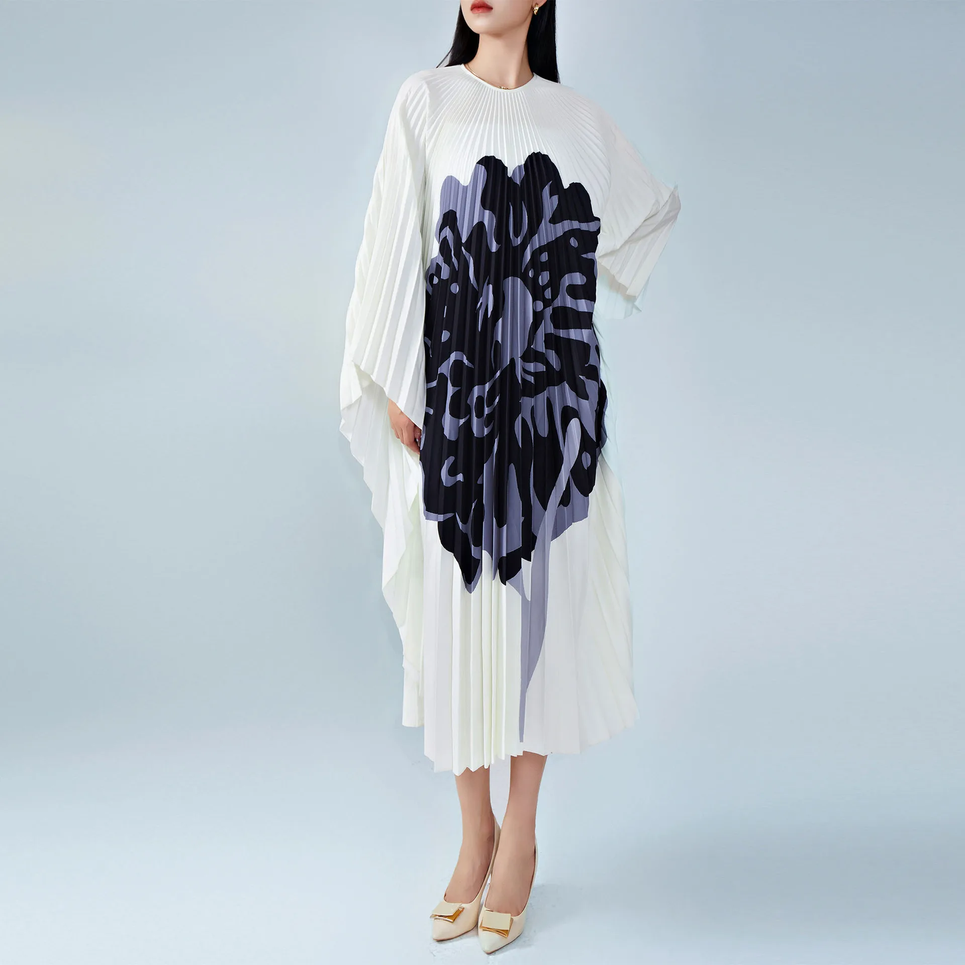 Unique Dress with Women's Geometric Print Loose Plus Size Irregular Design Elegant Temperament Pleated Long Skirt