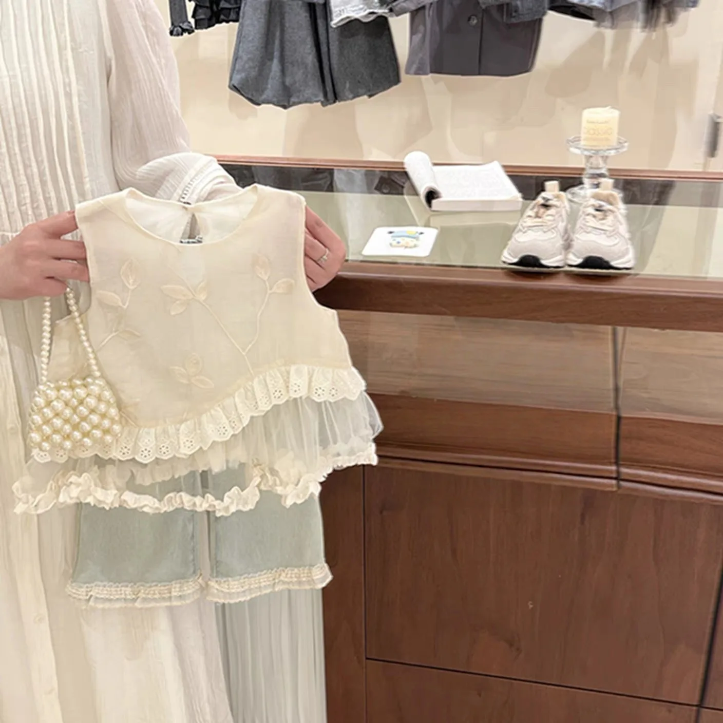 

2026 Girls Summer Splicing Lace Vest Jeans Set