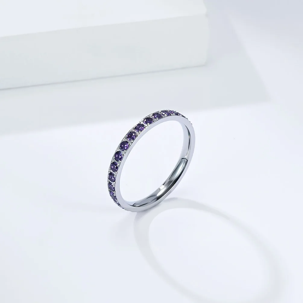 Heißer Verkauf: Hochwertige, stapelbare Fingerringe aus Titanstahl mit Zirkonia für Damen – Modischer Pinky-Ring für Frauen – Detail 6
