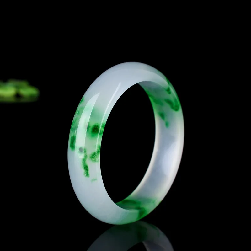 

Discounted Quartz Rock Fashion Jade Bracelet for Women Floating Flower for Girls Jade for Girls Yingyan Jade Manufacturer