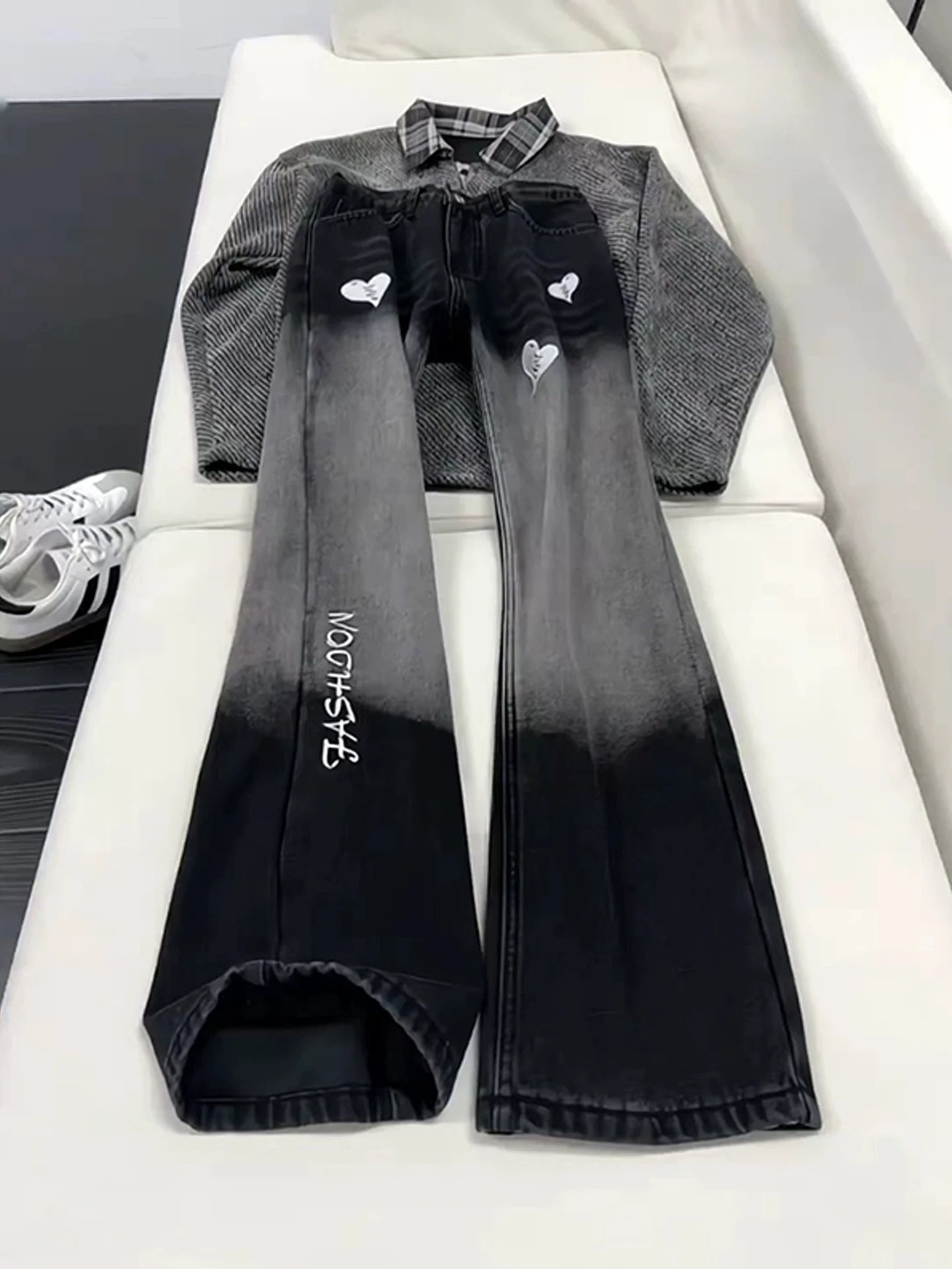 

Black Heart Letter Embroidery Fleece Lined Men's Jeans High Waist Knife Flared Casual Wear Youth Fashion Winter Style