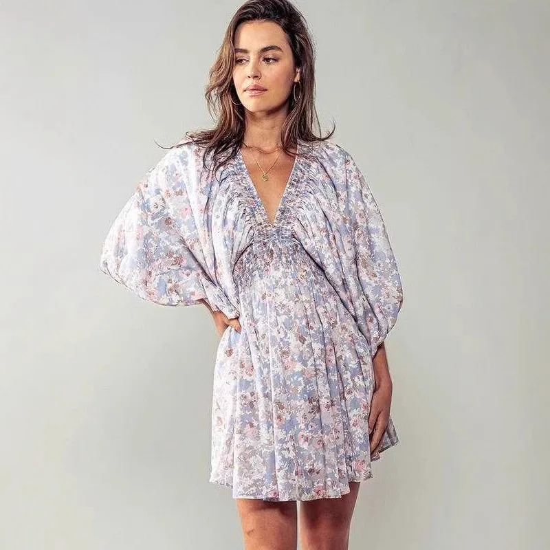 2025 Summer Women's Short Dress V-Neck Floral Print Ruffled Lantern Sleeves A-Line Swing Beach Dress Casual Boho Sundress