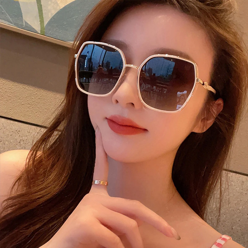 New Fashion Polarized Sunglasses Women UV400 Gradient Lens Sun Glasses Oversized Retro Square Luxury Brand Oculus