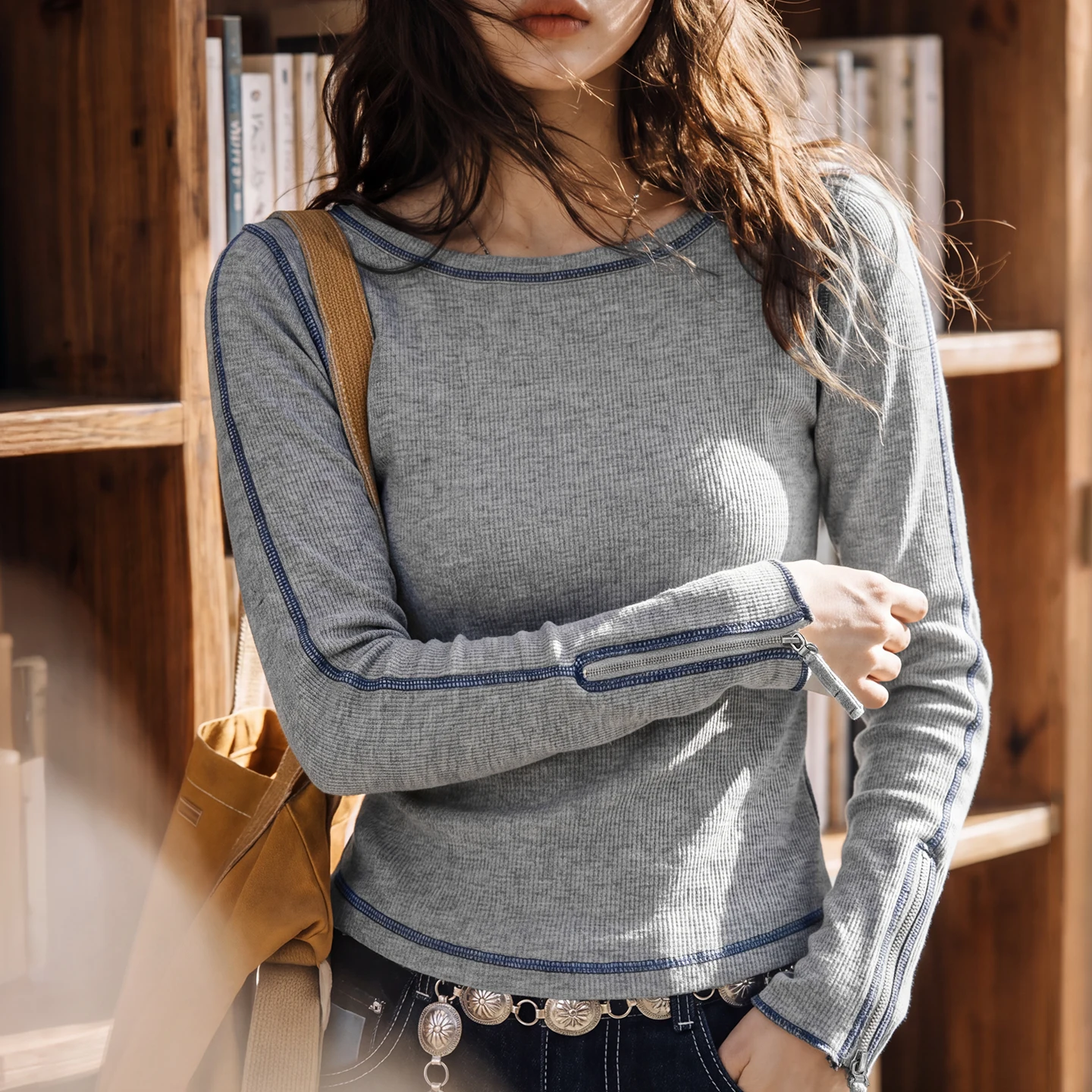 Maden Women's Waffle Knit Crewneck Sweatshirt Slim Fit Solid Color Long Sleeve Pullover Grey Clean Fit Base Top Autumn Outwear