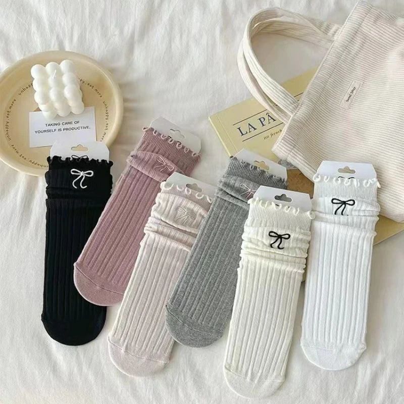 

Kave Women's Embroidered Lace Socks Medium Tube Cotton Socks Spring and Autumn Cream Color Vertical Strips Sweet Stacking Socks