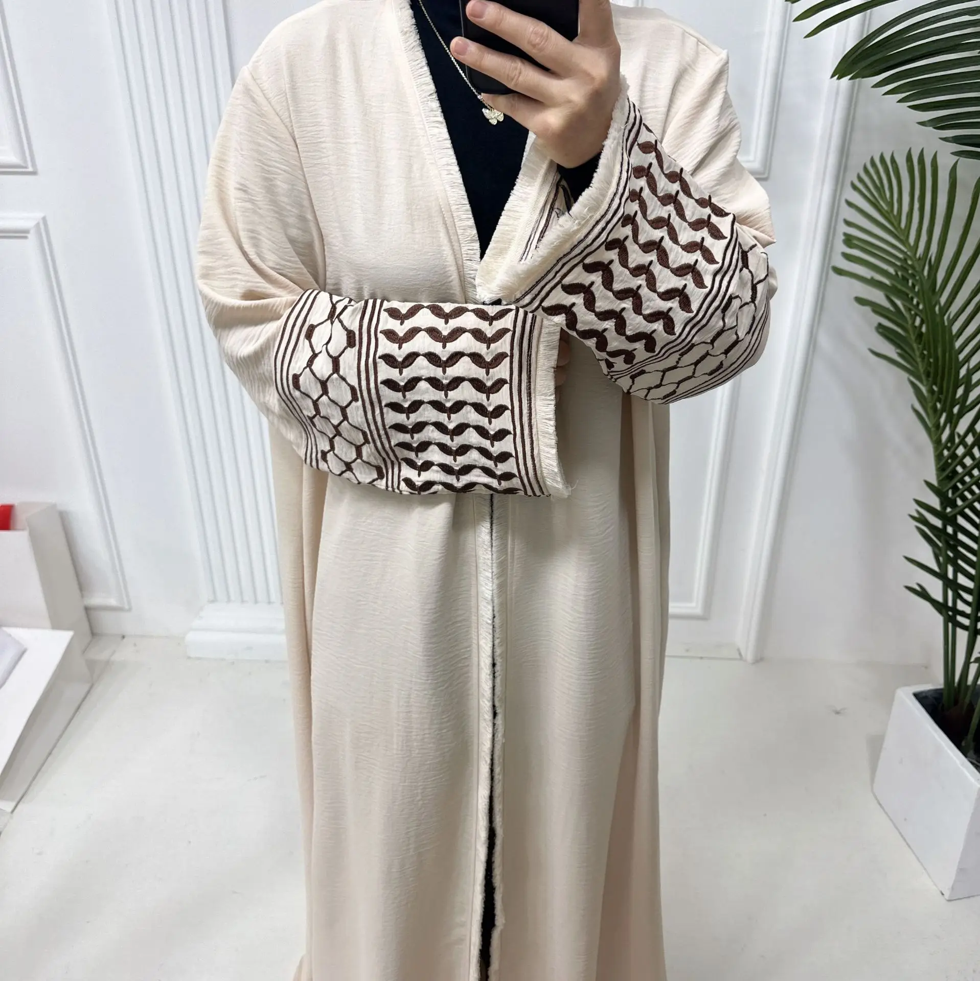 Imagem -04 - Vestido Muçulmano Ramadã para Mulheres Bordado de Eid Abaya Aberto Dubai Islã Turquia Solto Manga Comprida Kaftan Vestido de Quimono