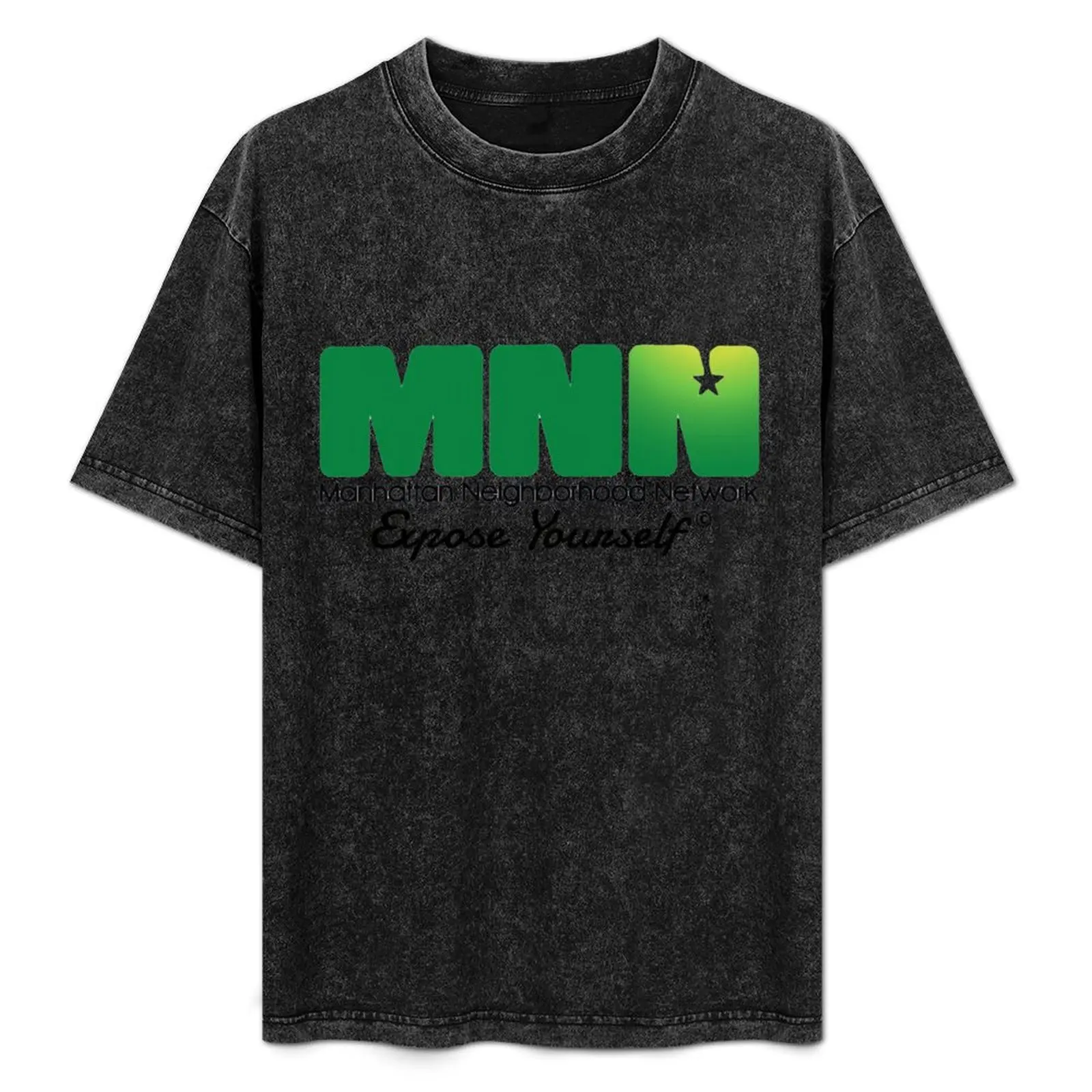 MNN Exponha-se! Camiseta com Design Gráfico Simples