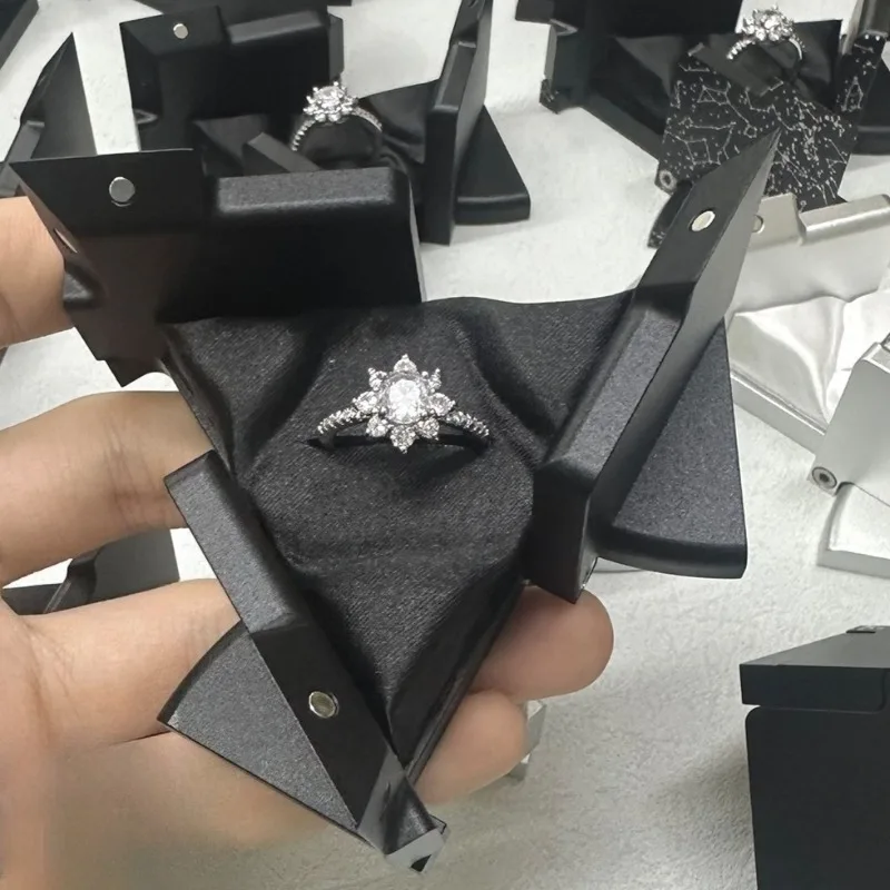 Metal Rings Box Foldable Miniature Creativie Ring Display Boxes Portable Luxury Jewelry Organizer Boxes Machine Transform Box