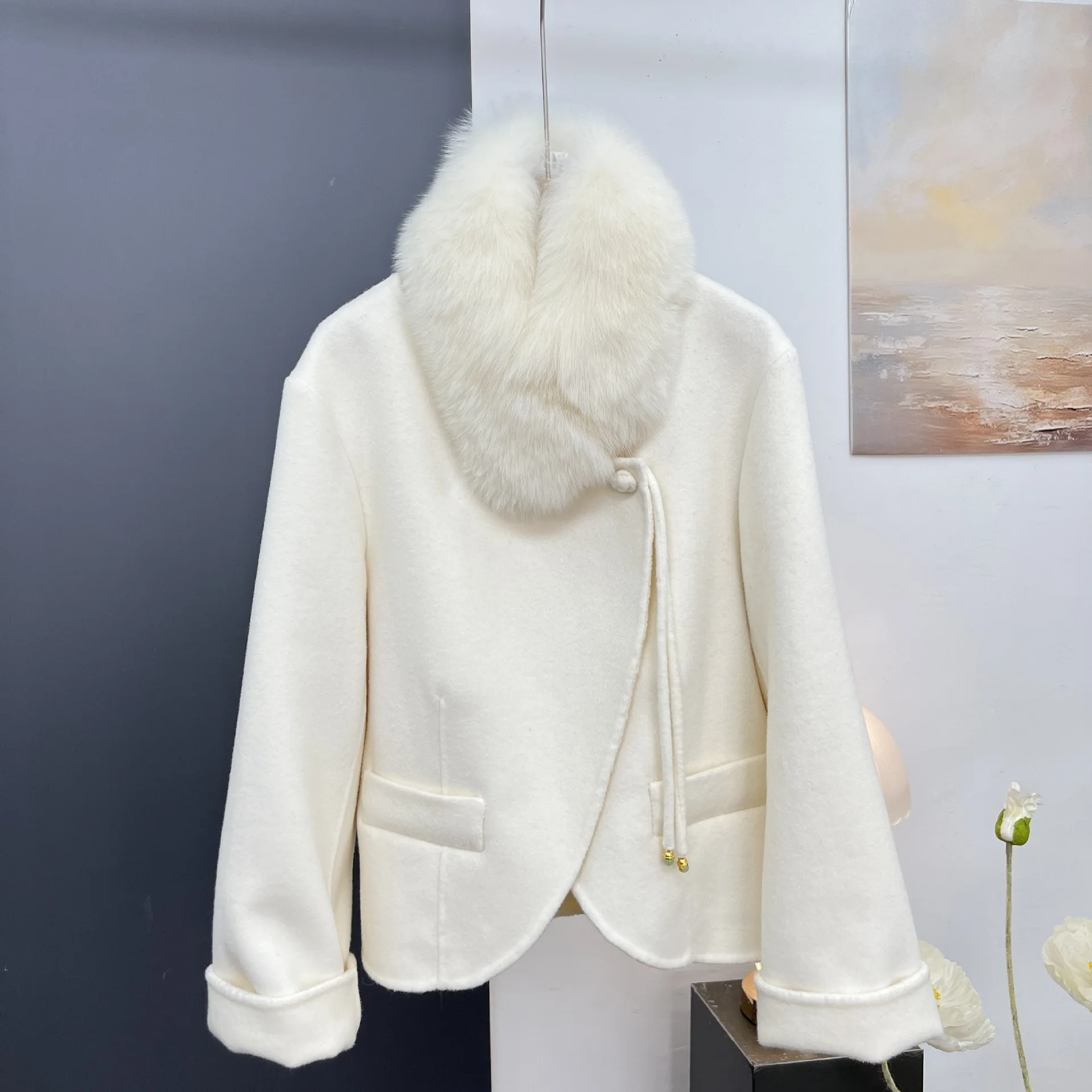 2024 new Haining fur coat, cashmere double-sided woolen coat, women's short style, real fur scarf, wool