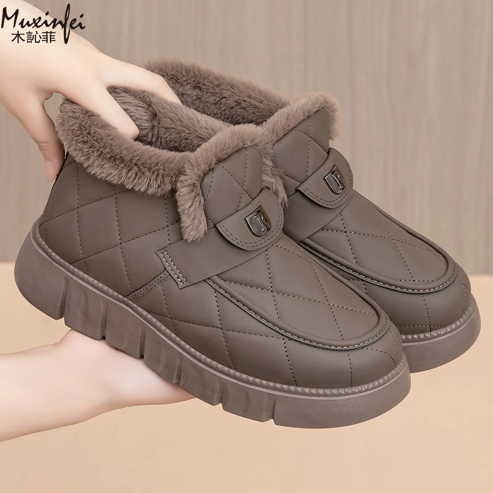 

Women's Winter Wearing Cotton Shoes Korean Version Fashionable Thick Soled Snow Boots Height Increasing Cotton Boots
