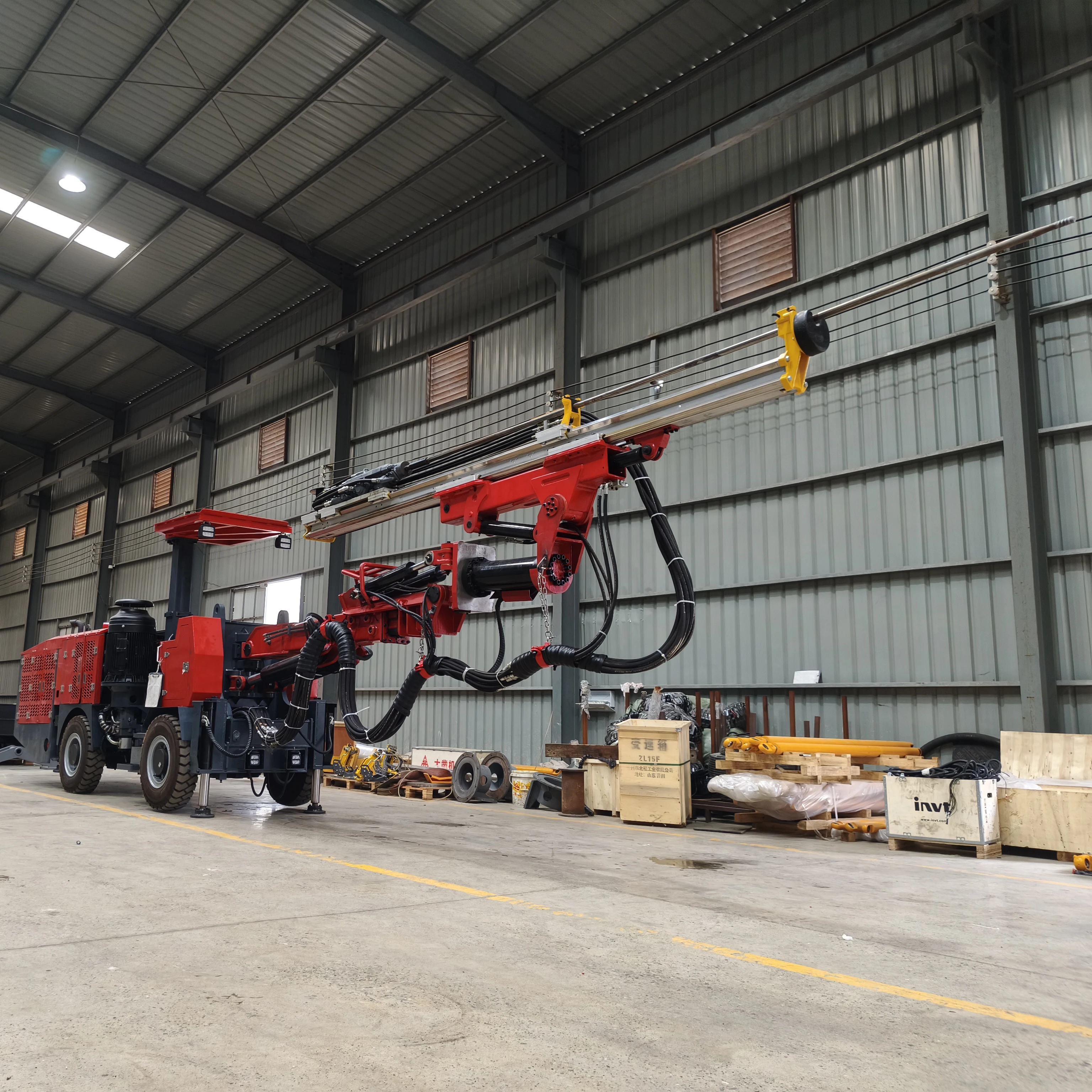 AZK-125 Energy Saving Small Turning Radius Tunnel Drilling Machine For Narrow Roadway Construction