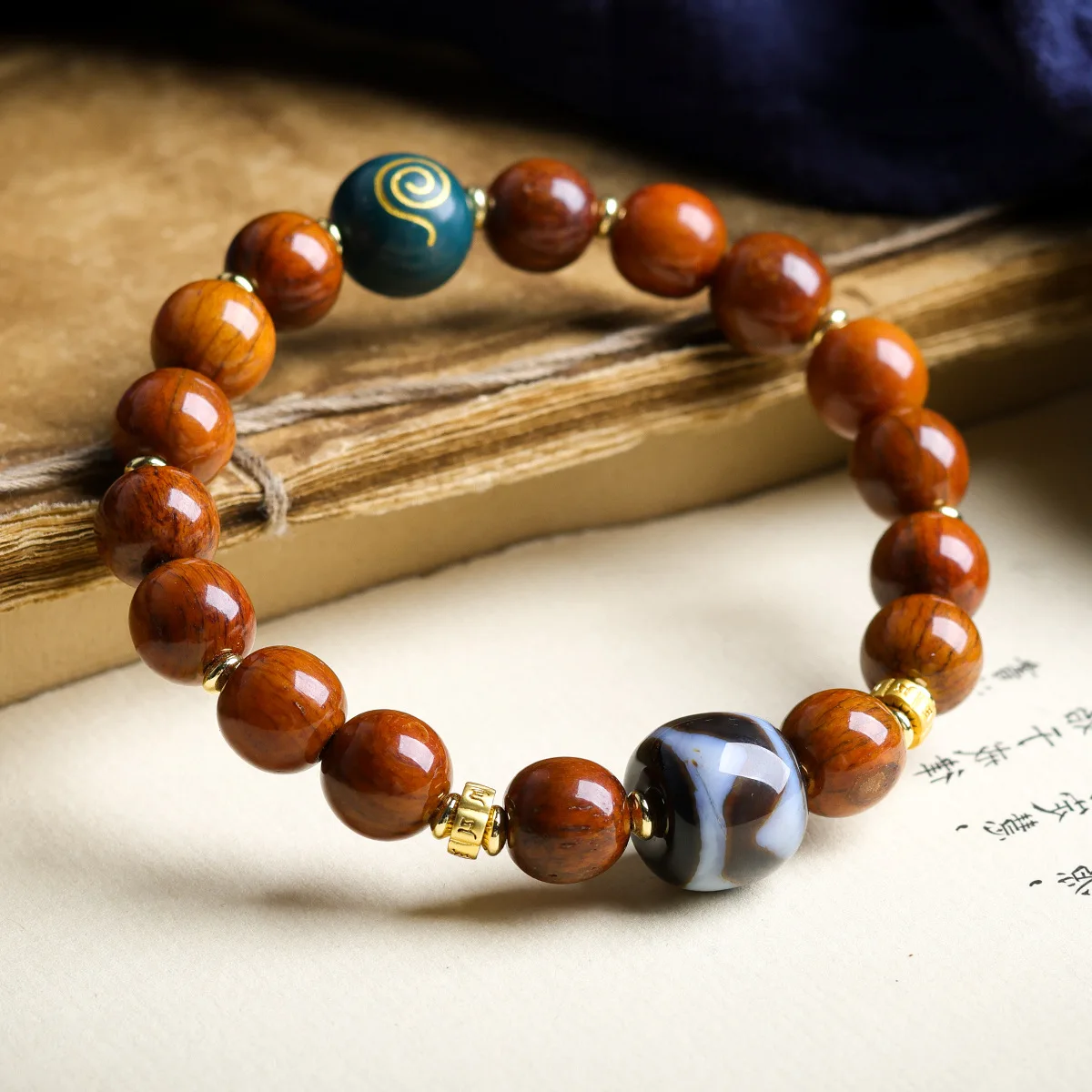 Original Tibetan Bone Tiger Teeth Tianzhu Bracelet Cultural Play Yak Bone Ethnic Style Men's and Women's Handstrings