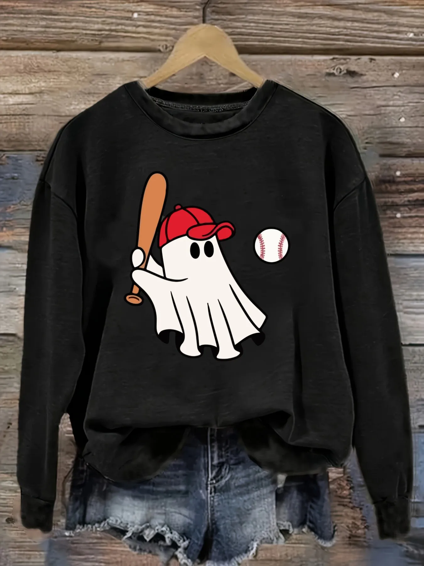 Women's Casual Long Sleeve Crew Neck T-Shirt Ghost Holding Baseball Bat Print Design, Round Neck Women's Clothing, Machine Washable, Slightly Elastic, Loose Fit, Spring Autumn Winter Women's T-Shirt, Halloween Costume Outfit
