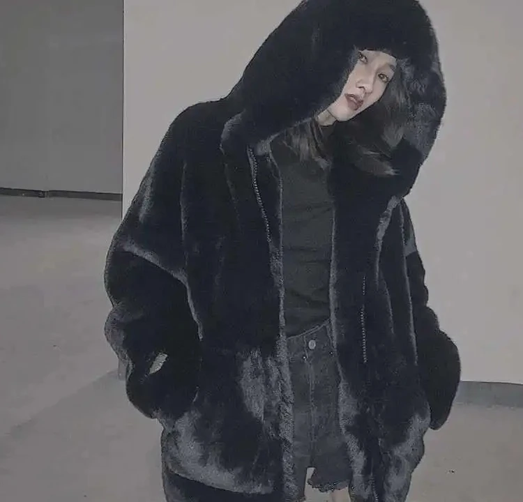 Утолщенное норковое бархатное пальто, женская зимняя одежда, новая куртка, свободная куртка из искусственного кроличьего меха, плюшевая шуба с капюшоном
