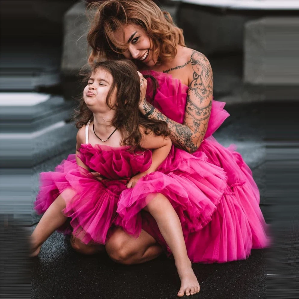 Fashion Mom And Me Tulle Dresses Custom Made For Photo Shoot Short Mother And Daughter Evening Dressing Gowns Puffy Ruffles