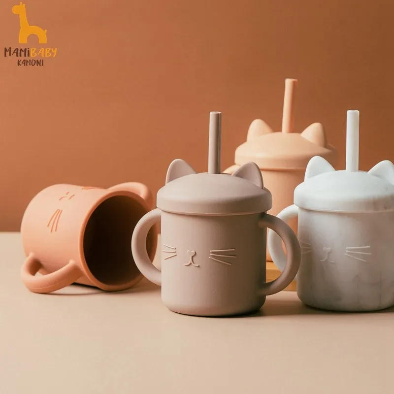 200ML Baby Feeding Drinkware Straw Cup Baby Learning Feeding Bottles Anti-Hot Leakproof Silicone Tableware Toddler Water Bottle