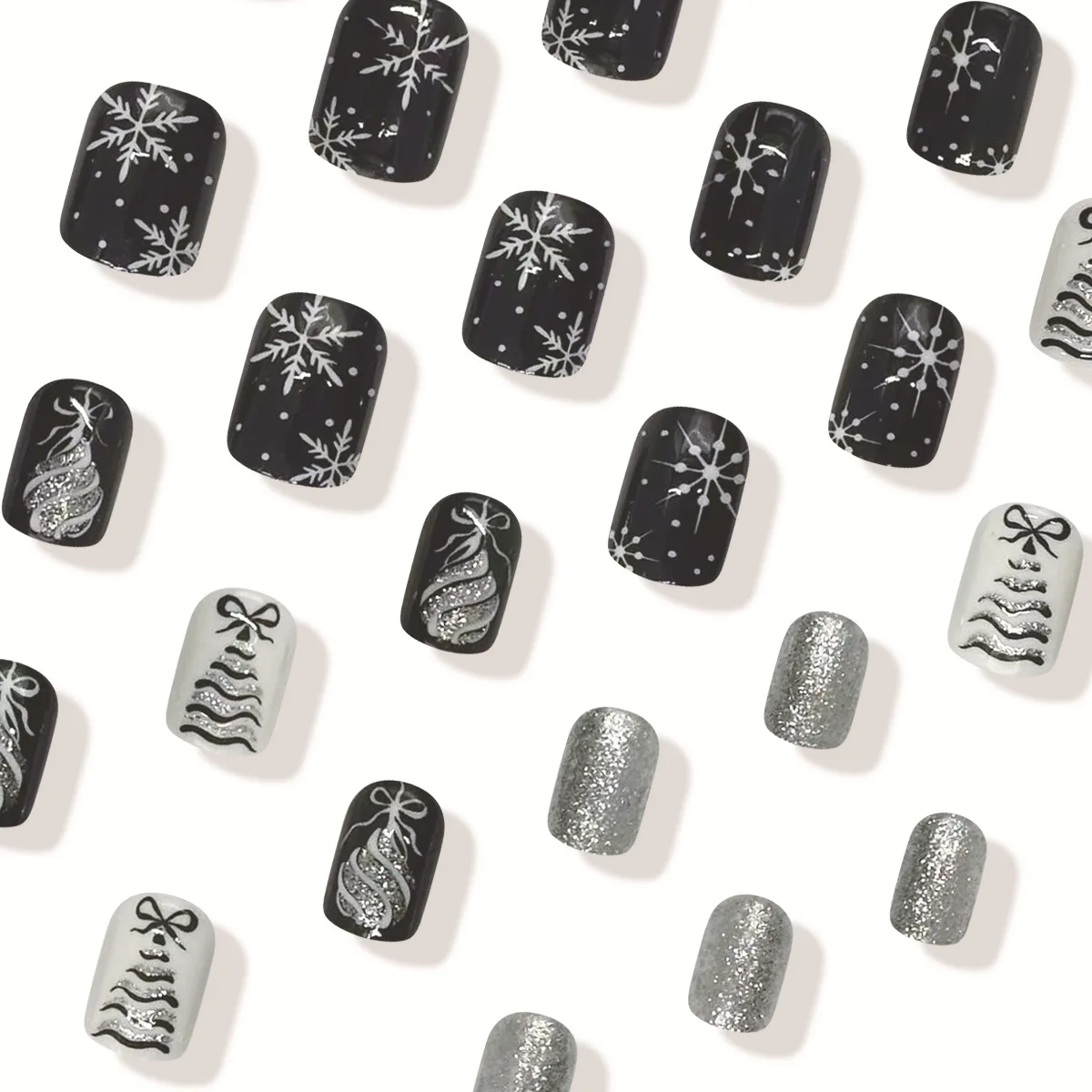 24pcs Glitter Design Fake Nails Christmas Bell Xmas Tree Pattern False Nail Tips Wearable Short Black White Press on Nails