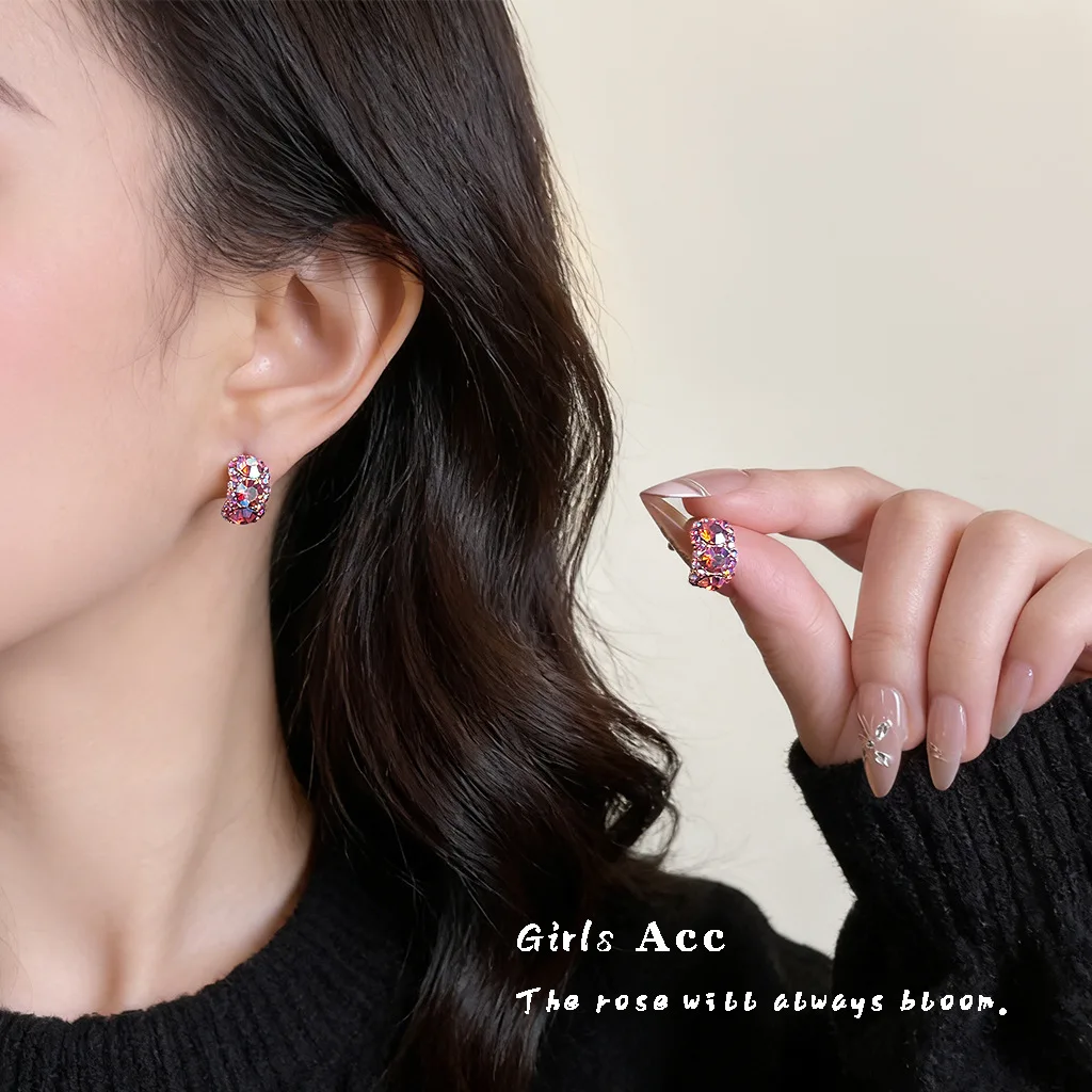 Niche Fashion Full Diamond Stud Earrings Sweet Hyuna Style Shiny Color Glass Crystal Luxury Temperament Ear Jewelry Wholesale