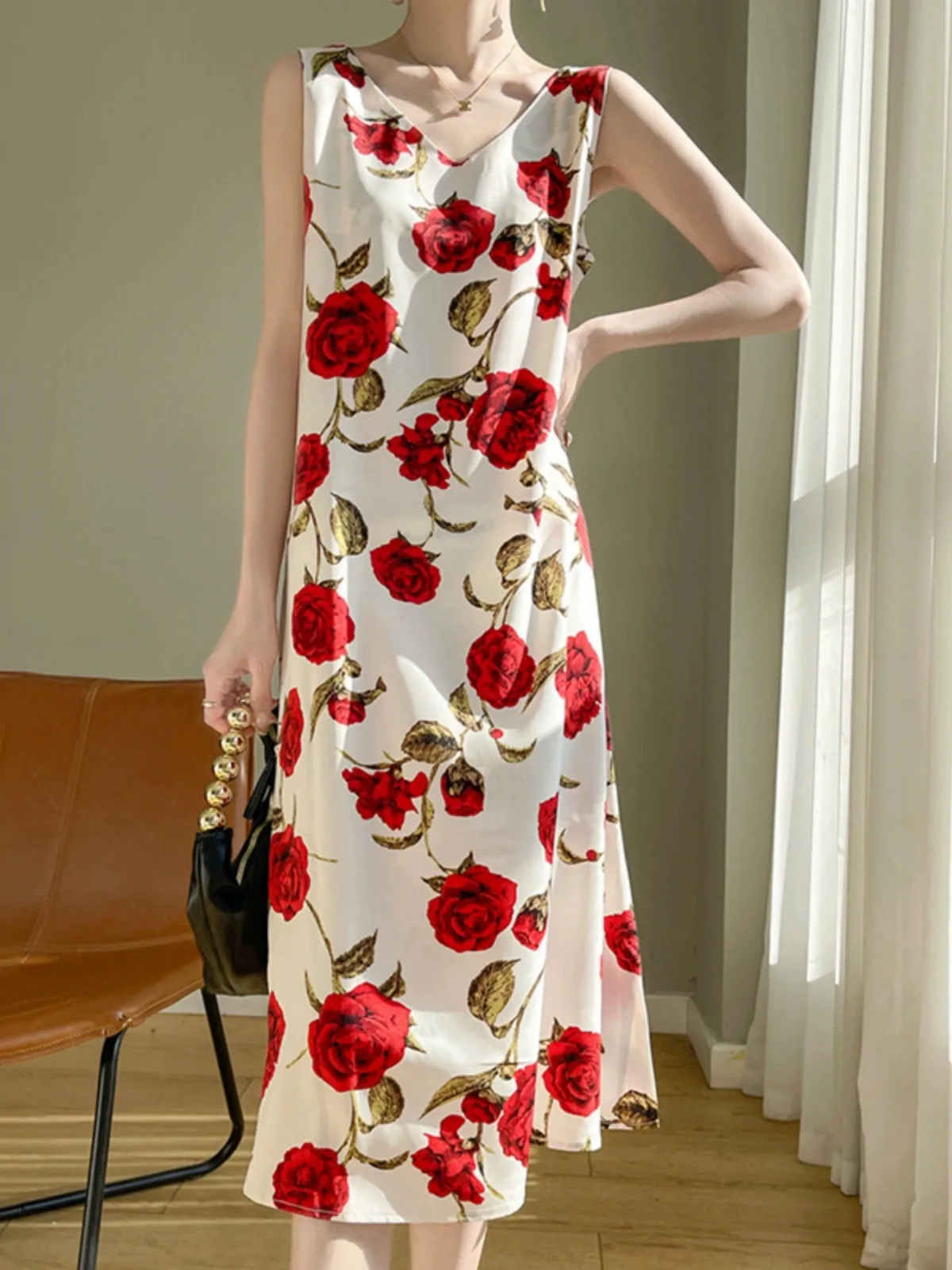 Ele Floral V-Ne sangle en soie Dr femmes été 2024 nouveaux vêtements intérieurs acétate Base en satin jupe longue a-ligne taille haute sans Sl...