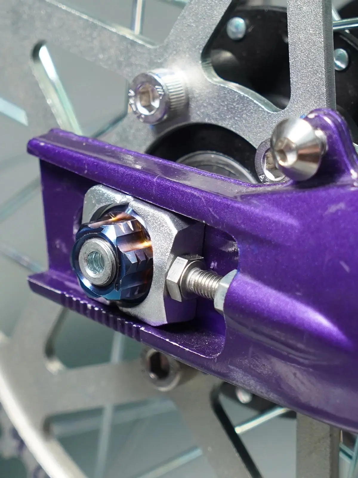 AliExpress NICECNC For Surron light bee X Primary Belt Pulley Nut Rear Axle Nut For Sur-ron light bee S L1E For Segway X160 X260 Electric Dirt Bike